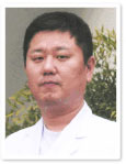安東　慶治
